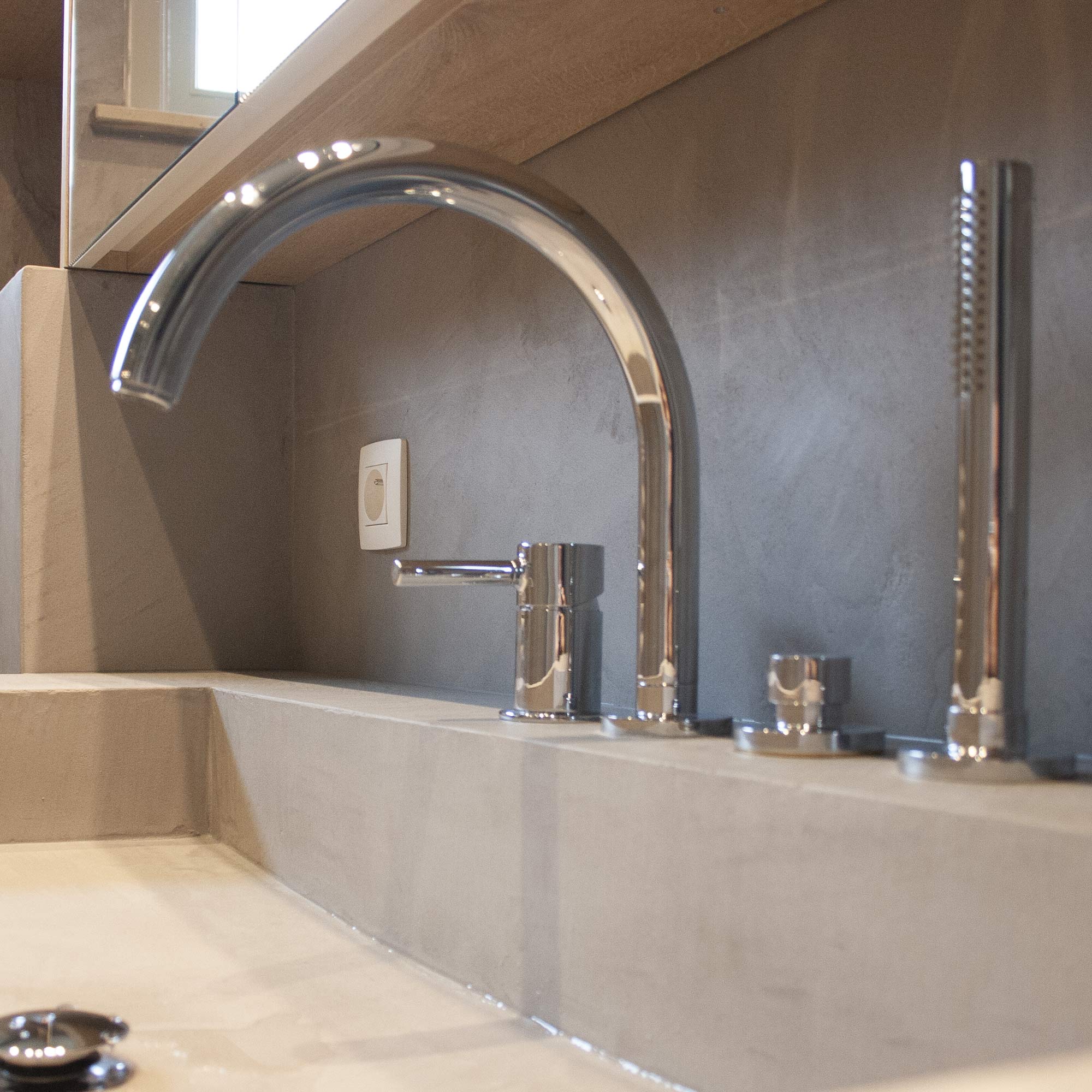 badkamer uigewerkt in mortex